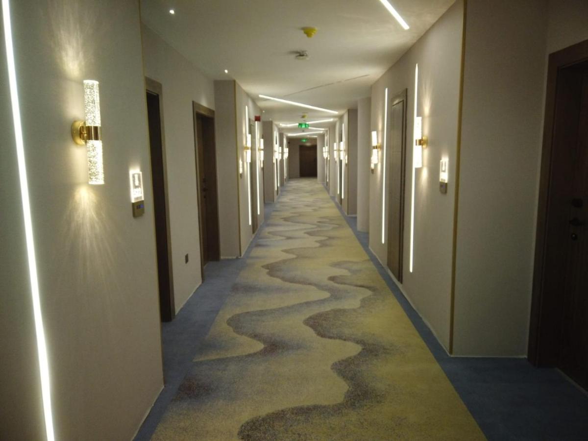 H Luxury Hotel