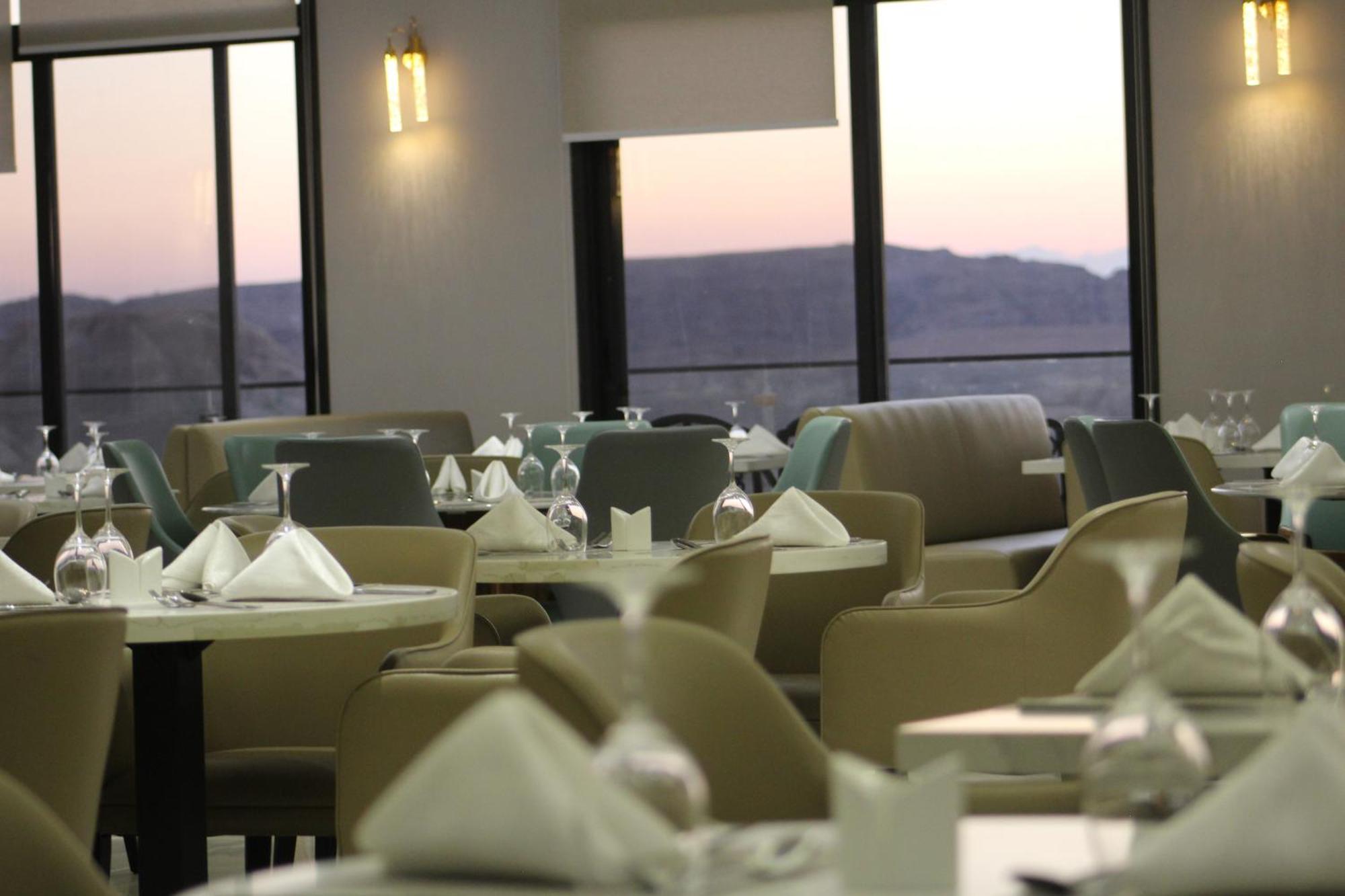 H Luxury 5*