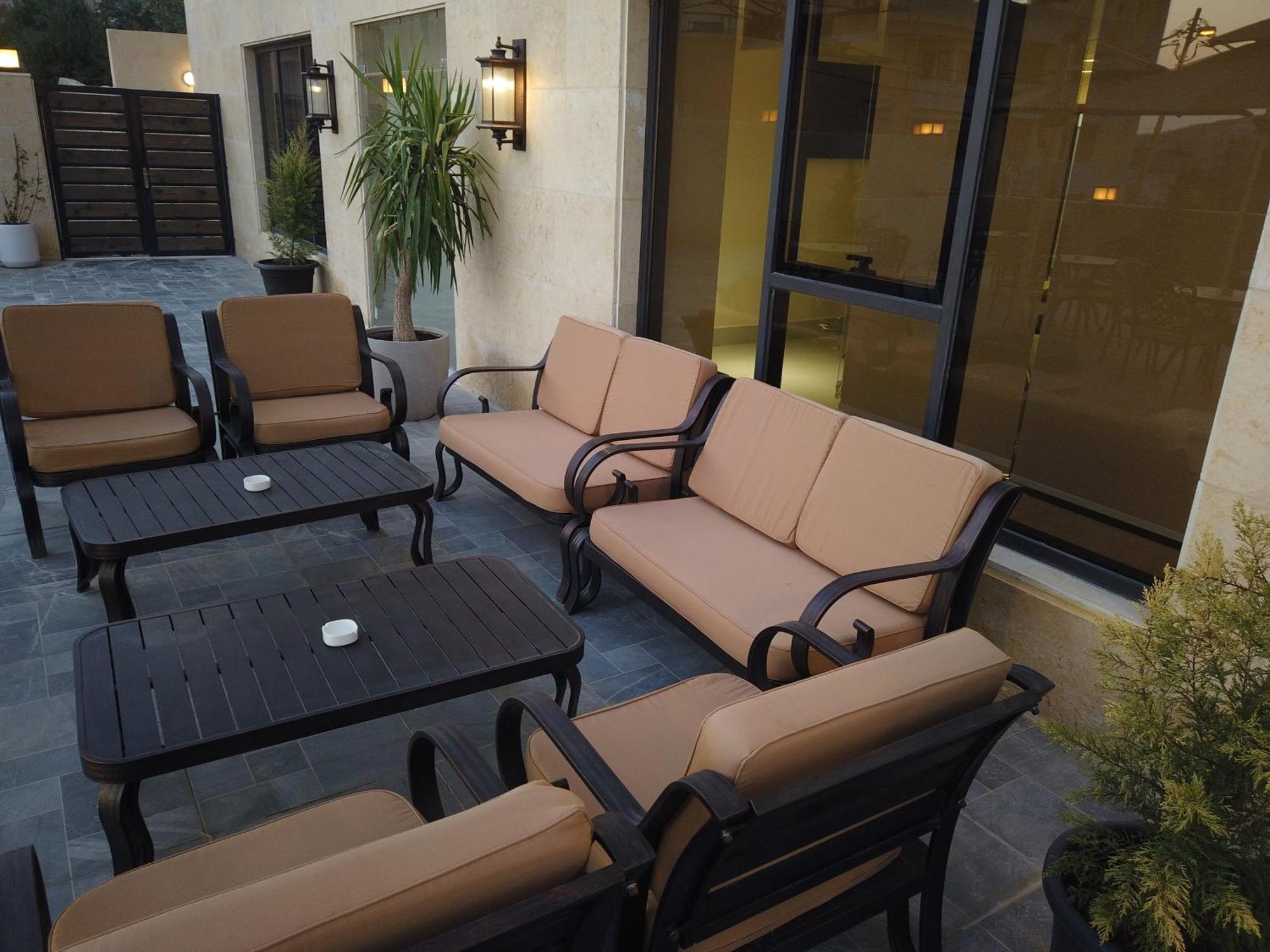 Отель H Luxury 5*